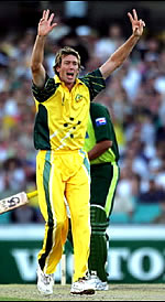 Glenn McGrath celebrates a Pakistan wicket