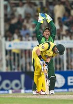 Kamran Akmal appeals after unsuccessfully stumping Michael Hussey