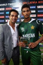 Raza Hasan recieves the Man of the Match award for the first time in T20 World Cup 2012