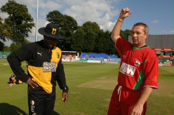 Captains Richie Richardson and Matthew Maynard toss before the match